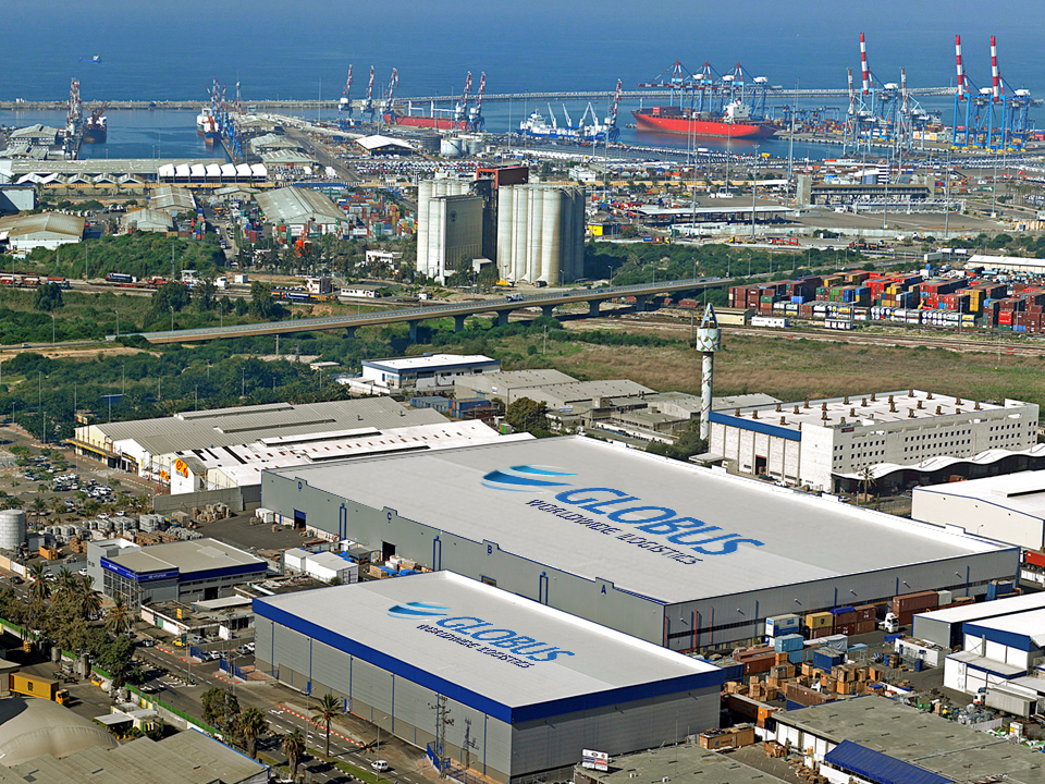 מחסני גלובוס בנמל אשדוד לקראת שילוח ימי לניו יורק